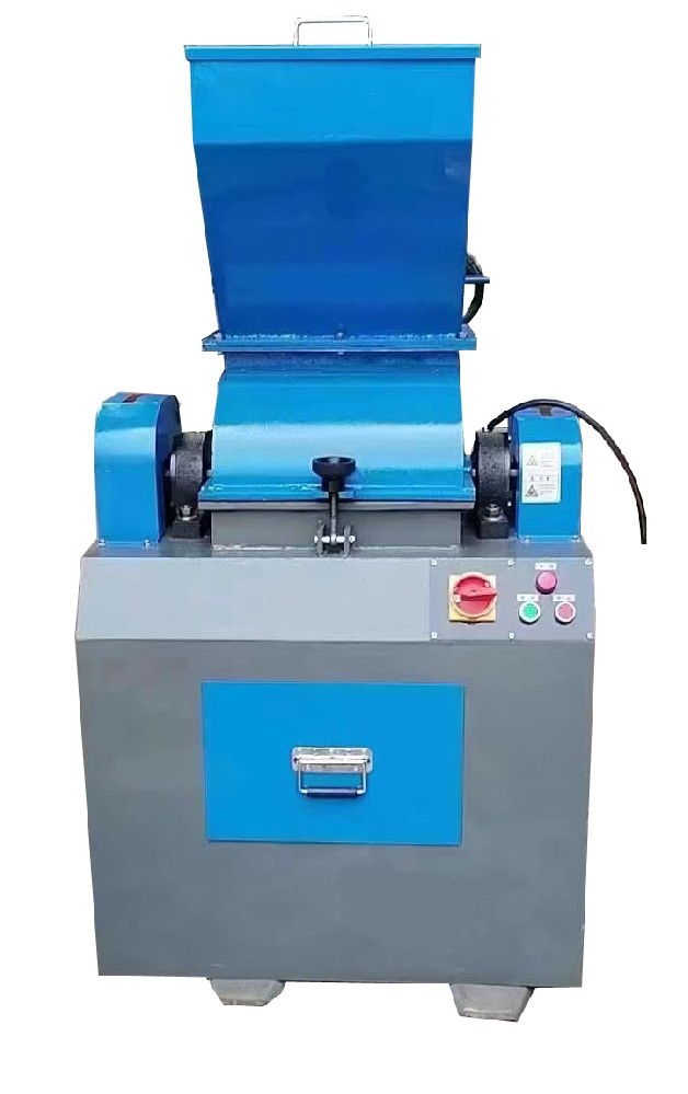 SE-250*360密封錘式破碎機